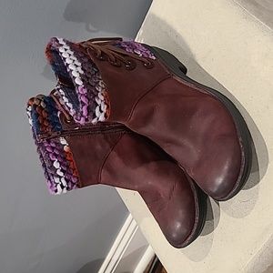 Bionica Reign Sweater Knit Eggplant Booties Sz. 9.5